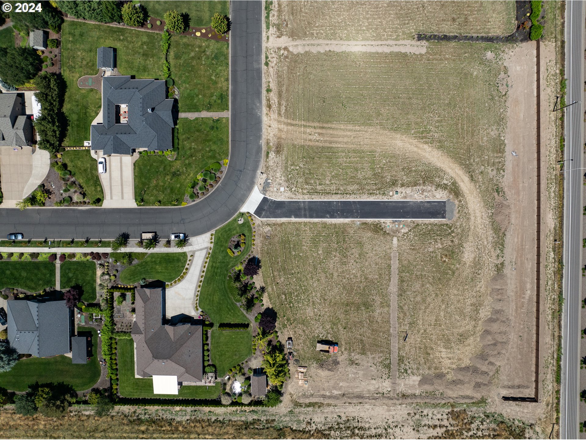 2156 NW Homer Ross LOOP 2, McMinnville Unit: 2