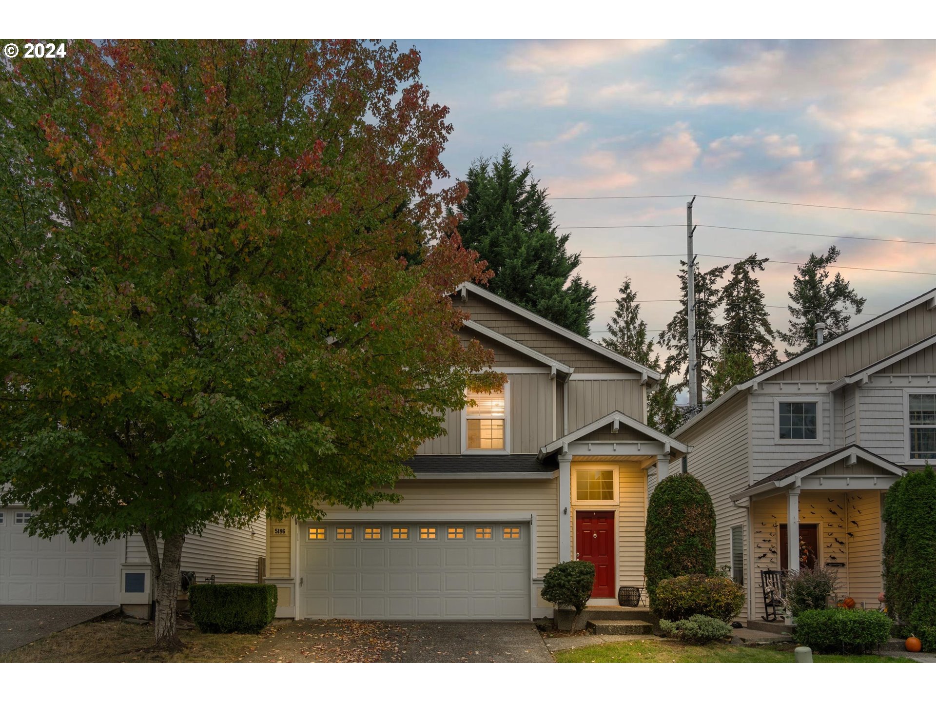 5186 NE SCHOELER CIR