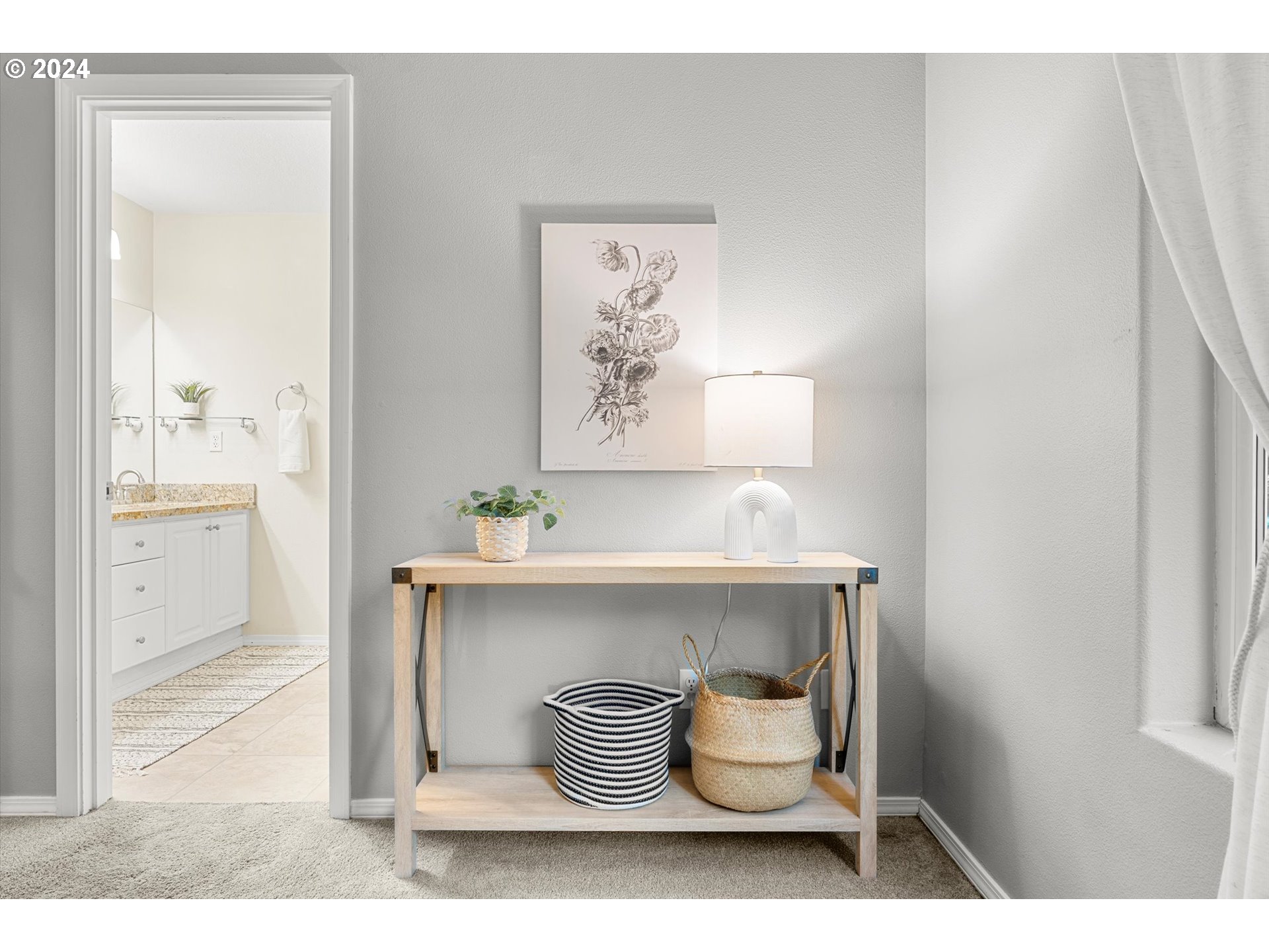 5186 NE SCHOELER CIR