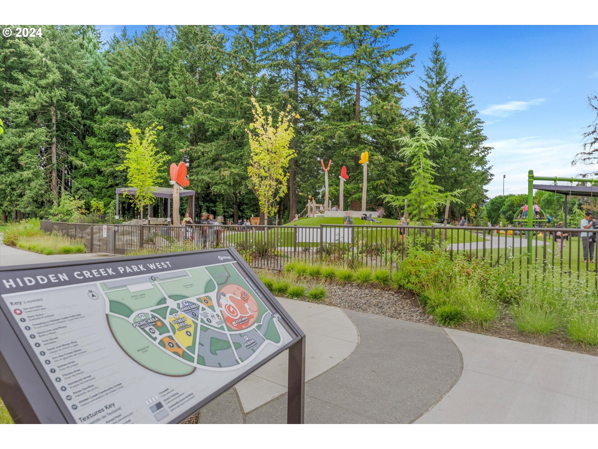 5186 NE SCHOELER CIR