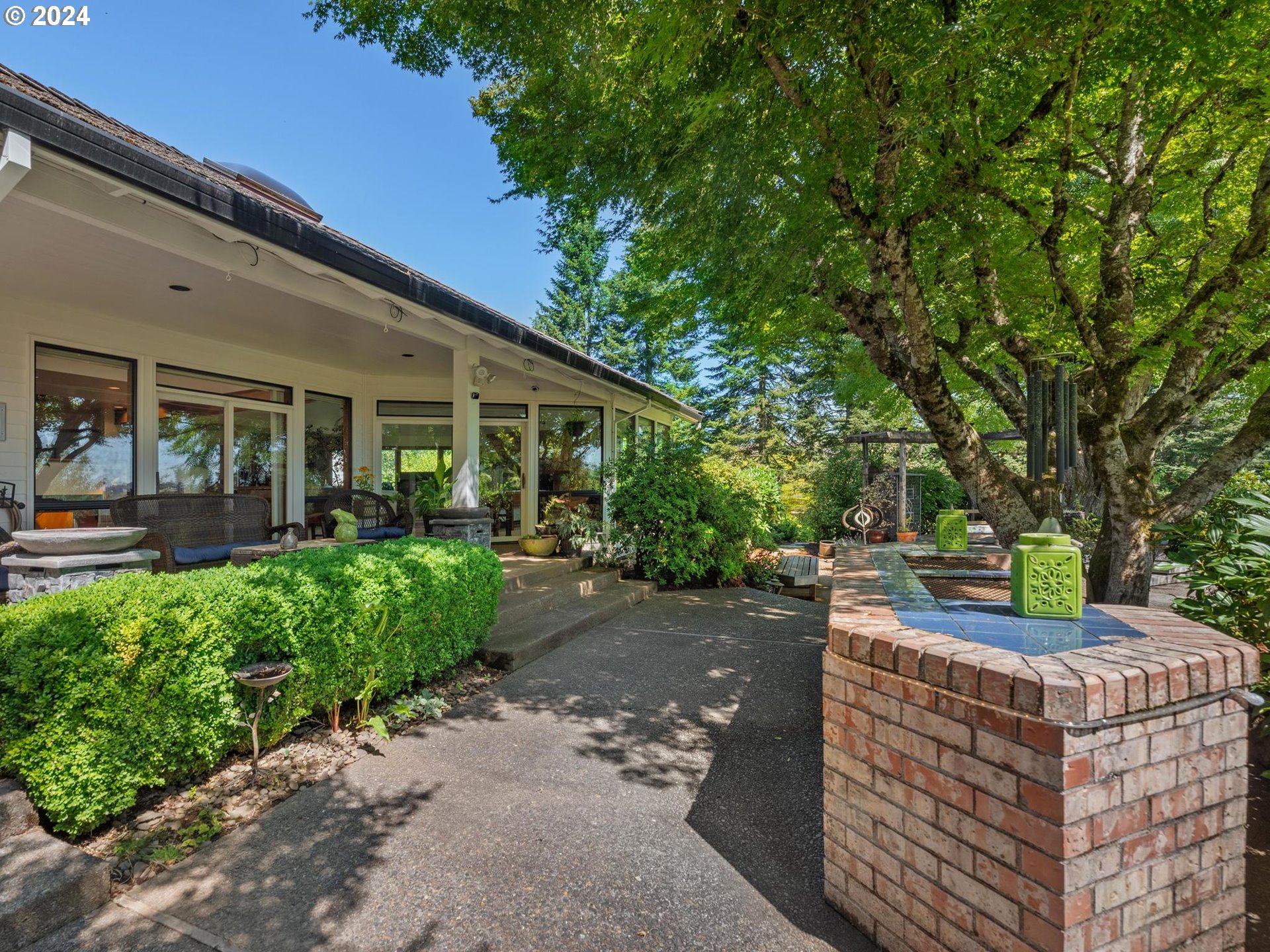 21797 SW OAK HILL LN