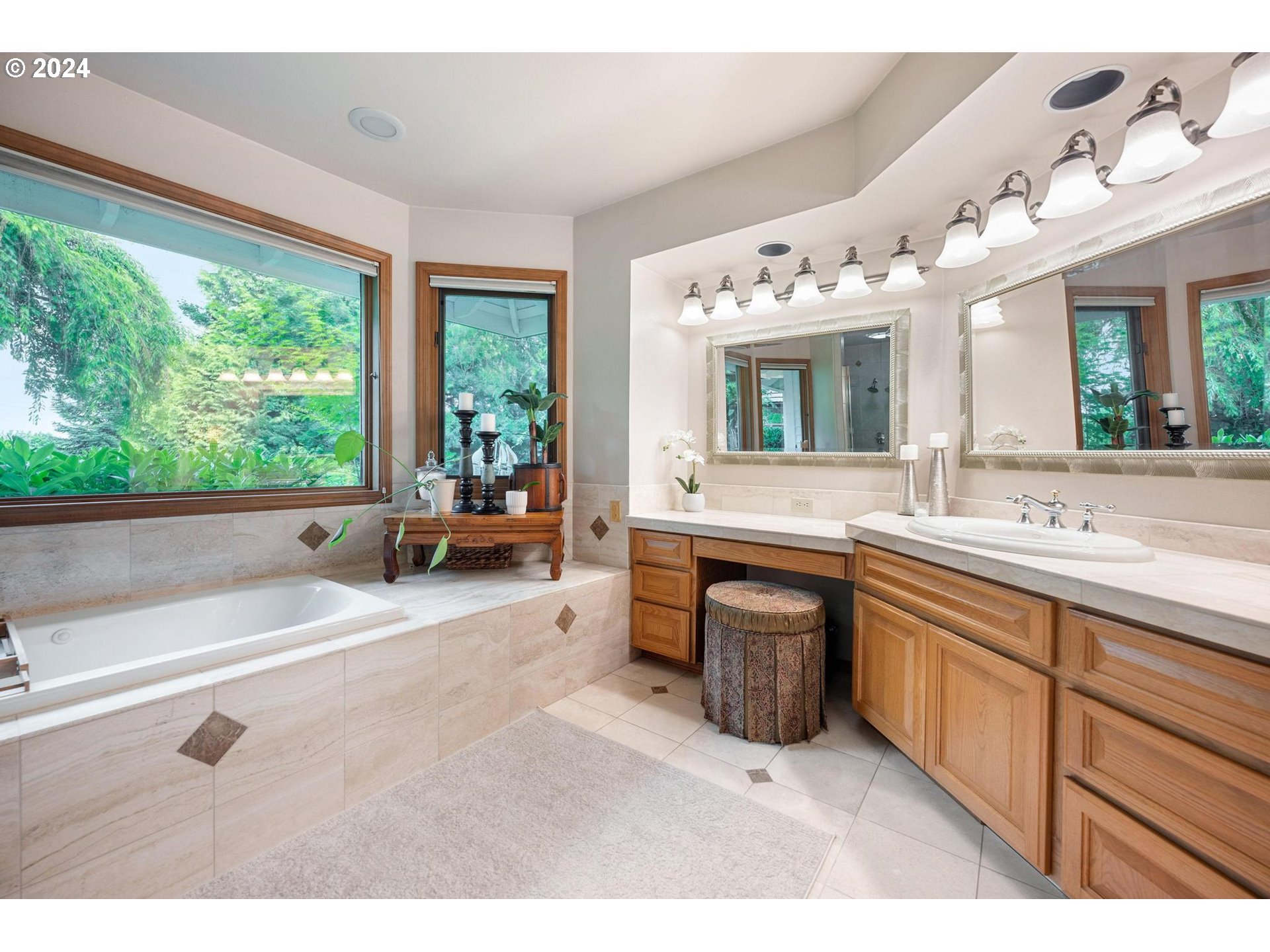 21797 SW OAK HILL LN