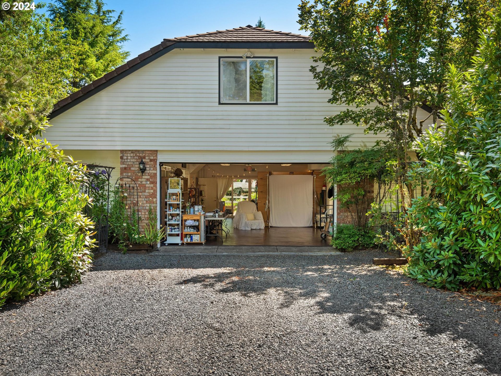 21797 SW OAK HILL LN