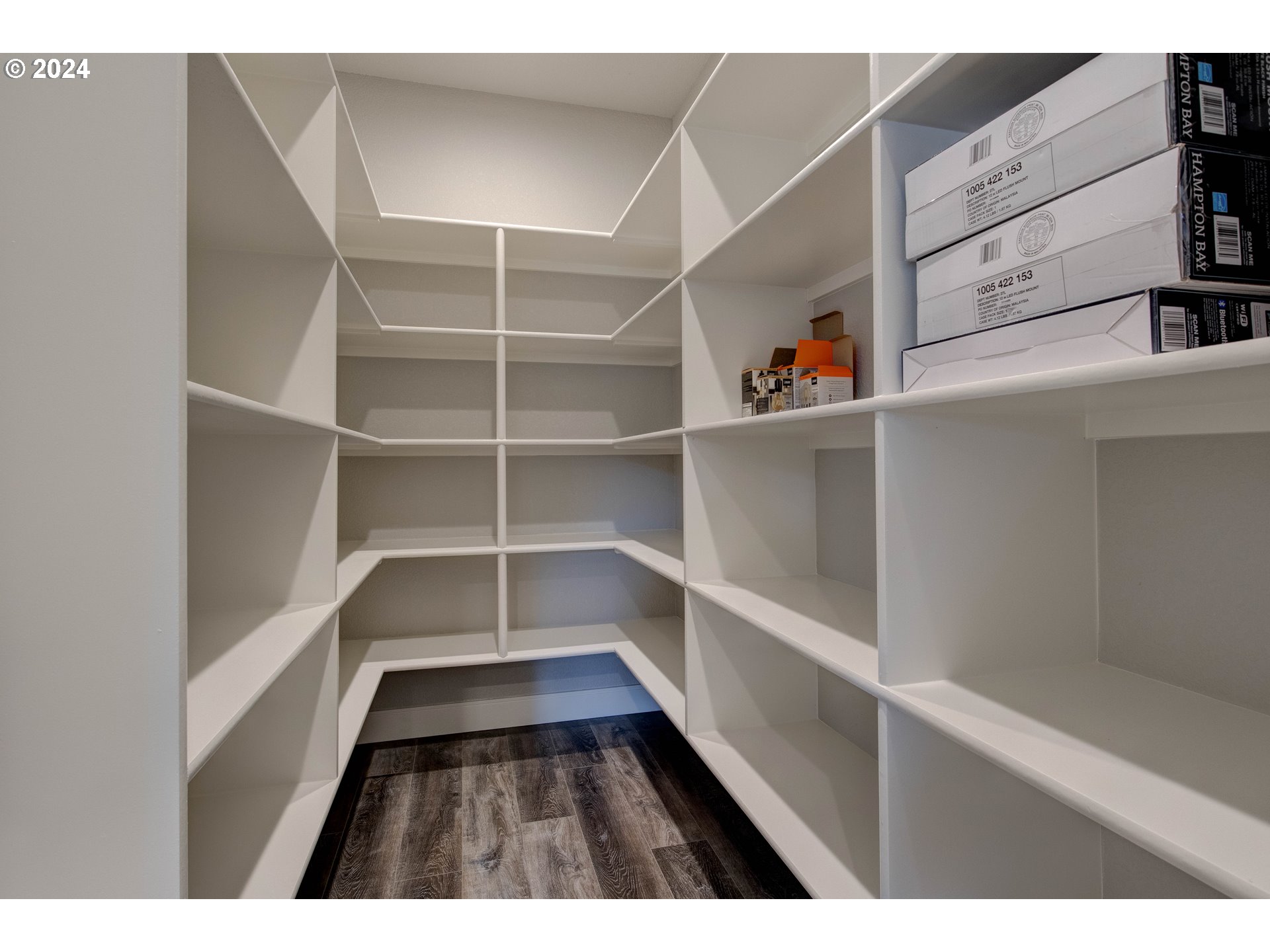 3745 NE PLEASANT VIEW DR