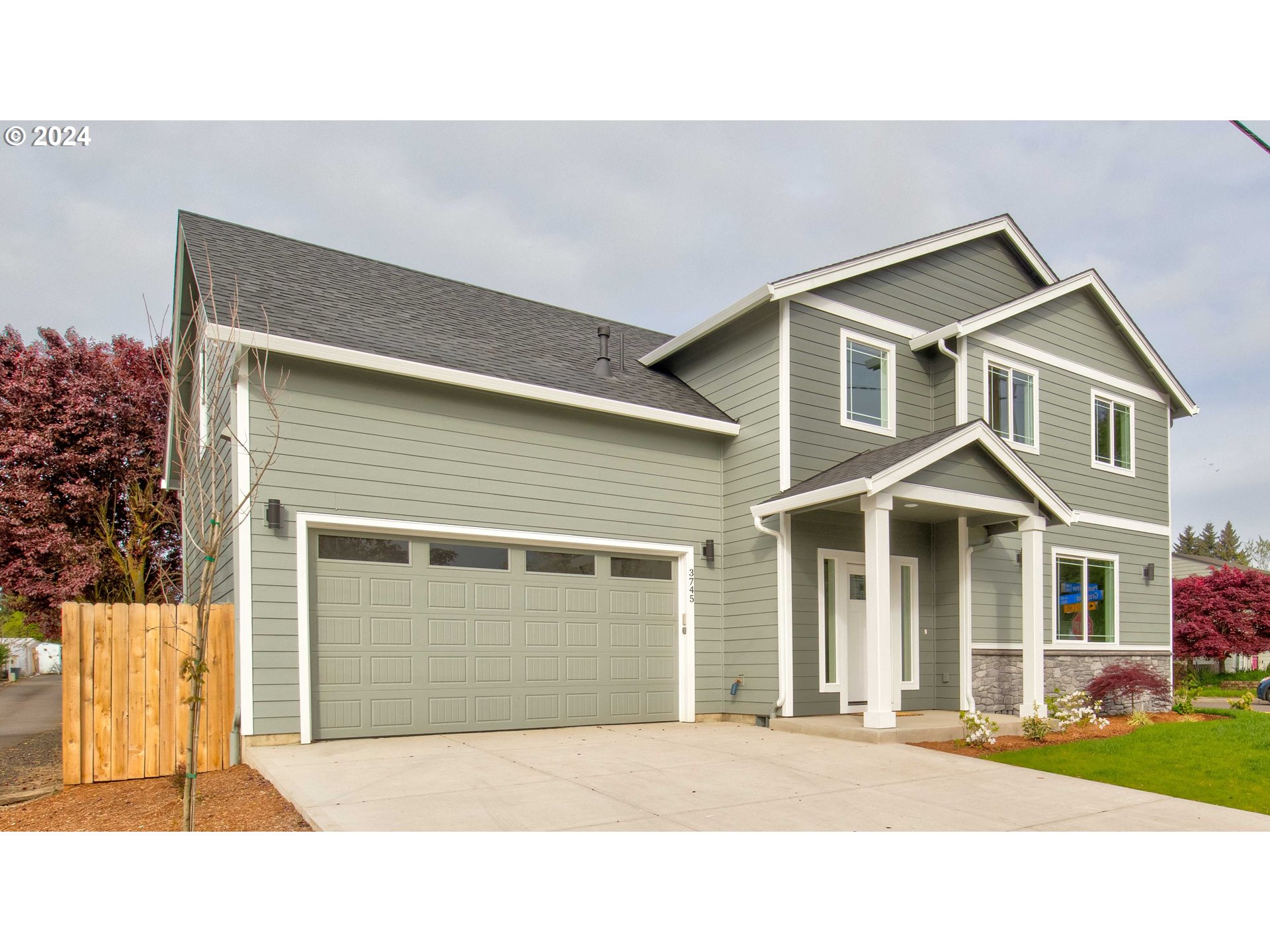 3745 NE PLEASANT VIEW DR