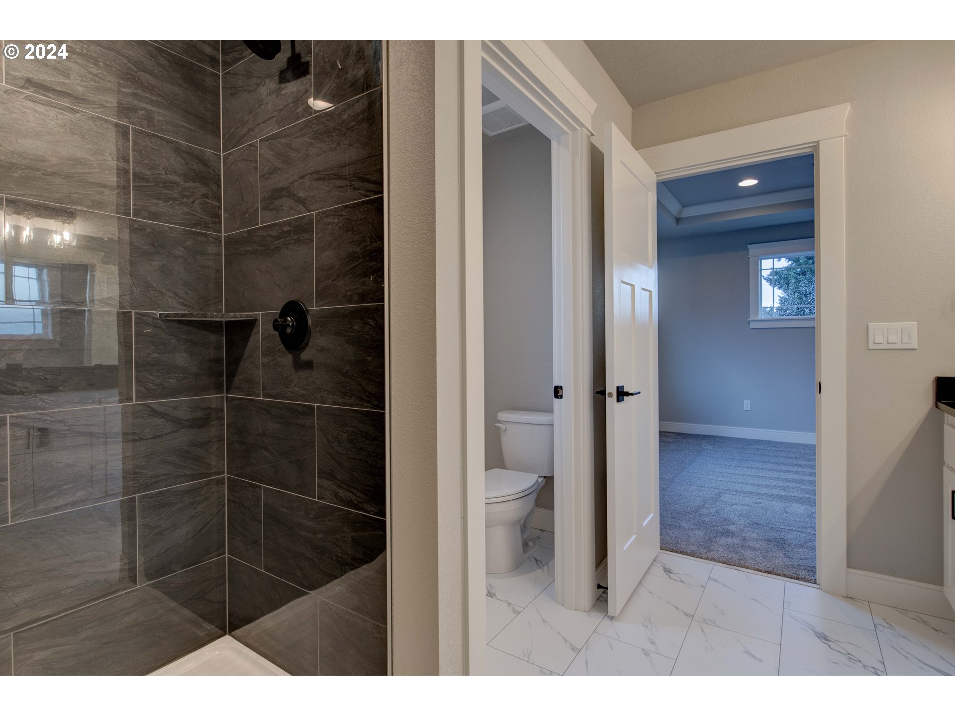 3745 NE PLEASANT VIEW DR