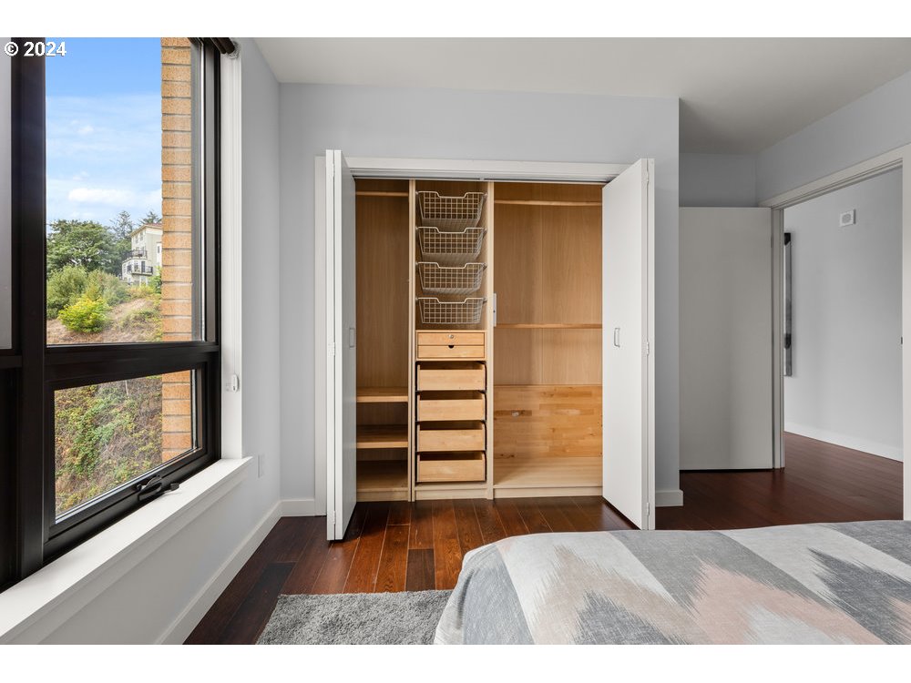 2351 NW WESTOVER RD 1108