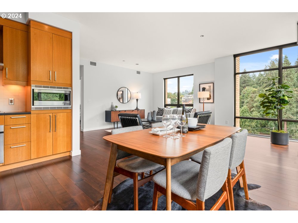 2351 NW WESTOVER RD 1108