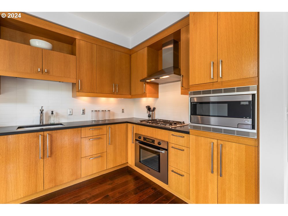 2351 NW WESTOVER RD 1108