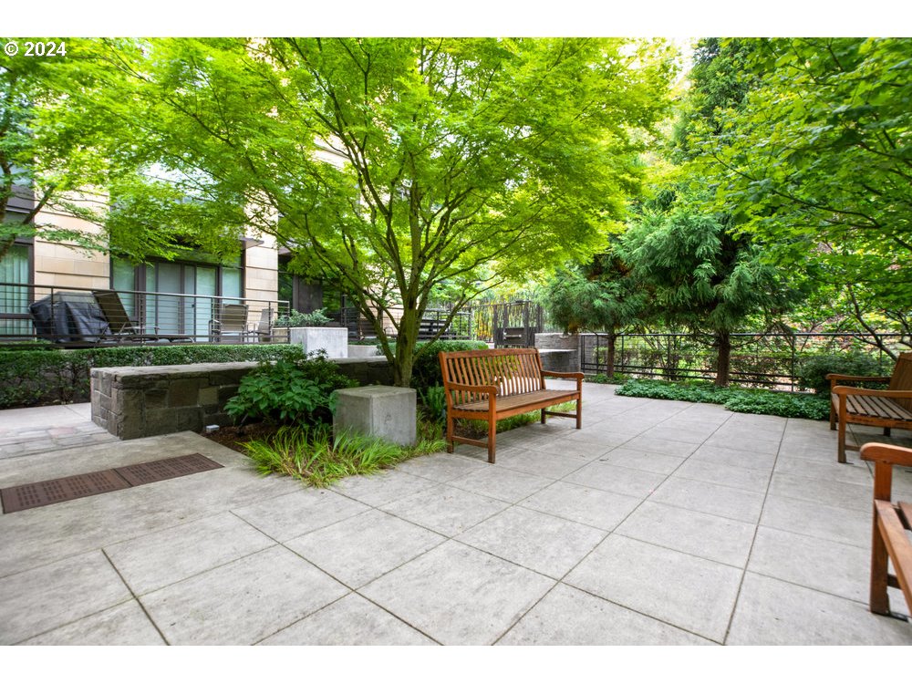 2351 NW WESTOVER RD 1108