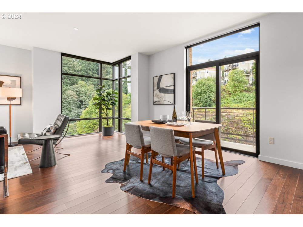 2351 NW WESTOVER RD 1108