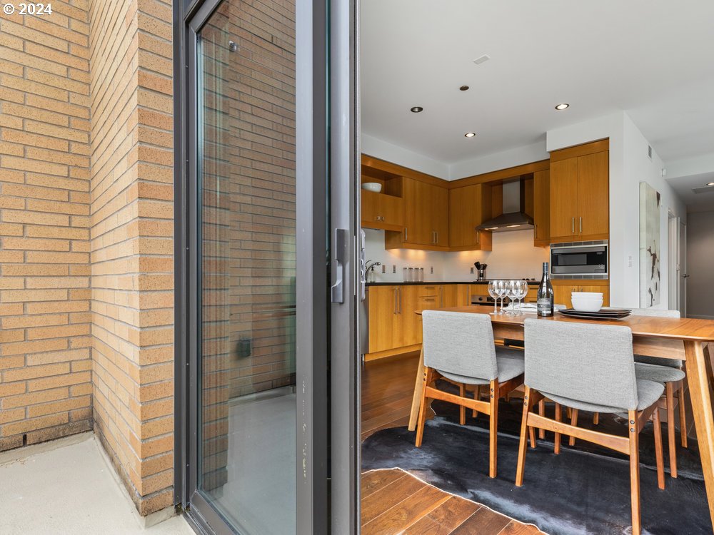 2351 NW WESTOVER RD 1108