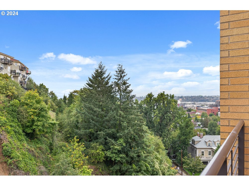 2351 NW WESTOVER RD 1108