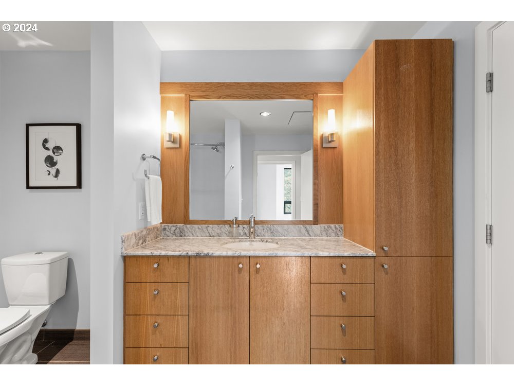 2351 NW WESTOVER RD 1108