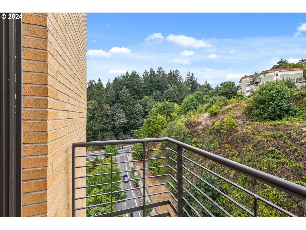 2351 NW WESTOVER RD 1108