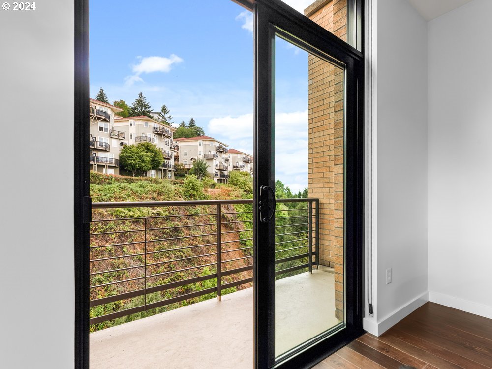 2351 NW WESTOVER RD 1108