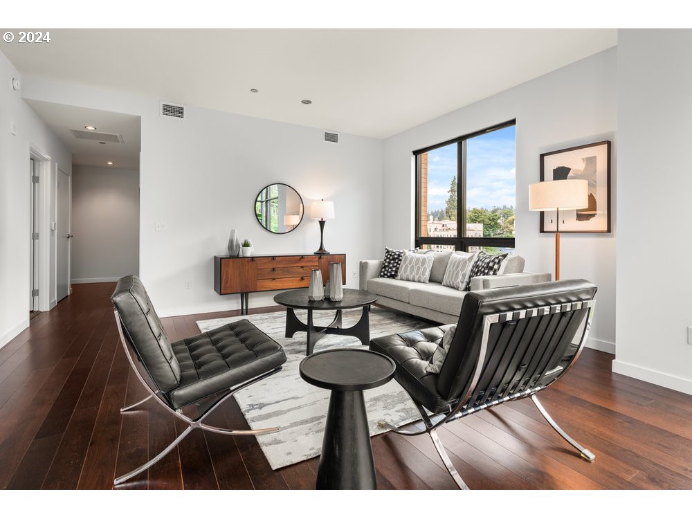 2351 NW WESTOVER RD 1108