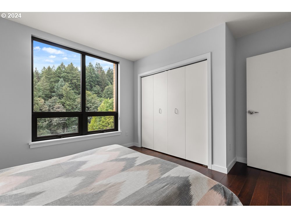 2351 NW WESTOVER RD 1108