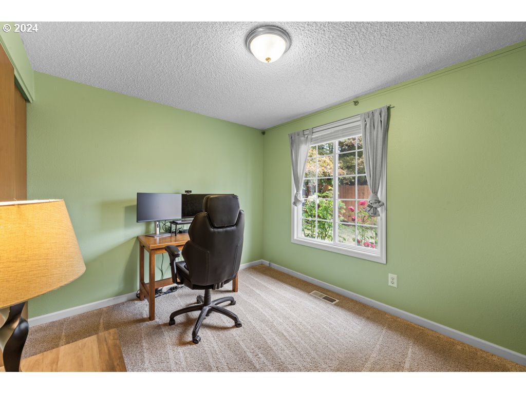 2369 SE WASHINGTON CT