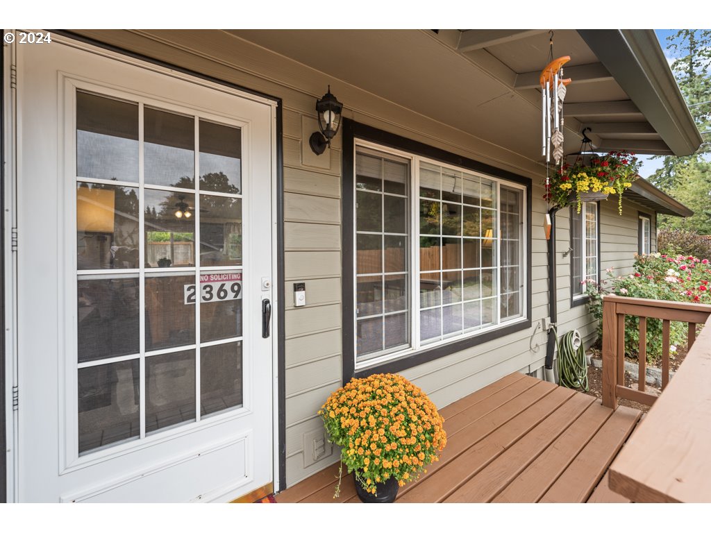 2369 SE WASHINGTON CT