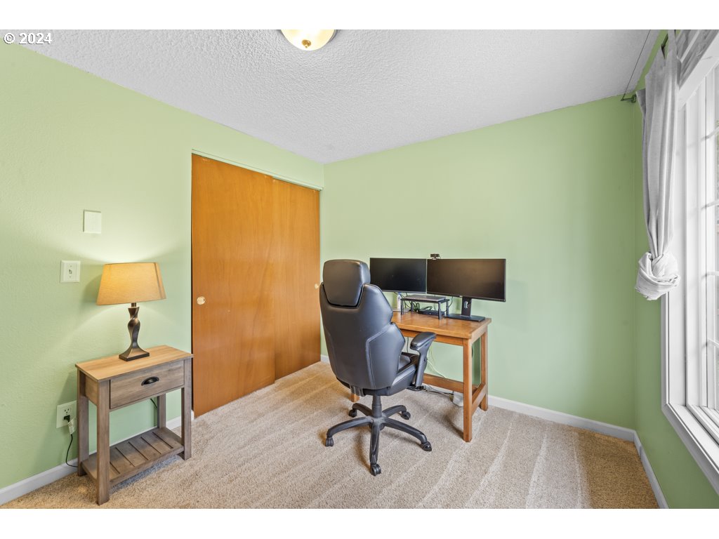 2369 SE WASHINGTON CT