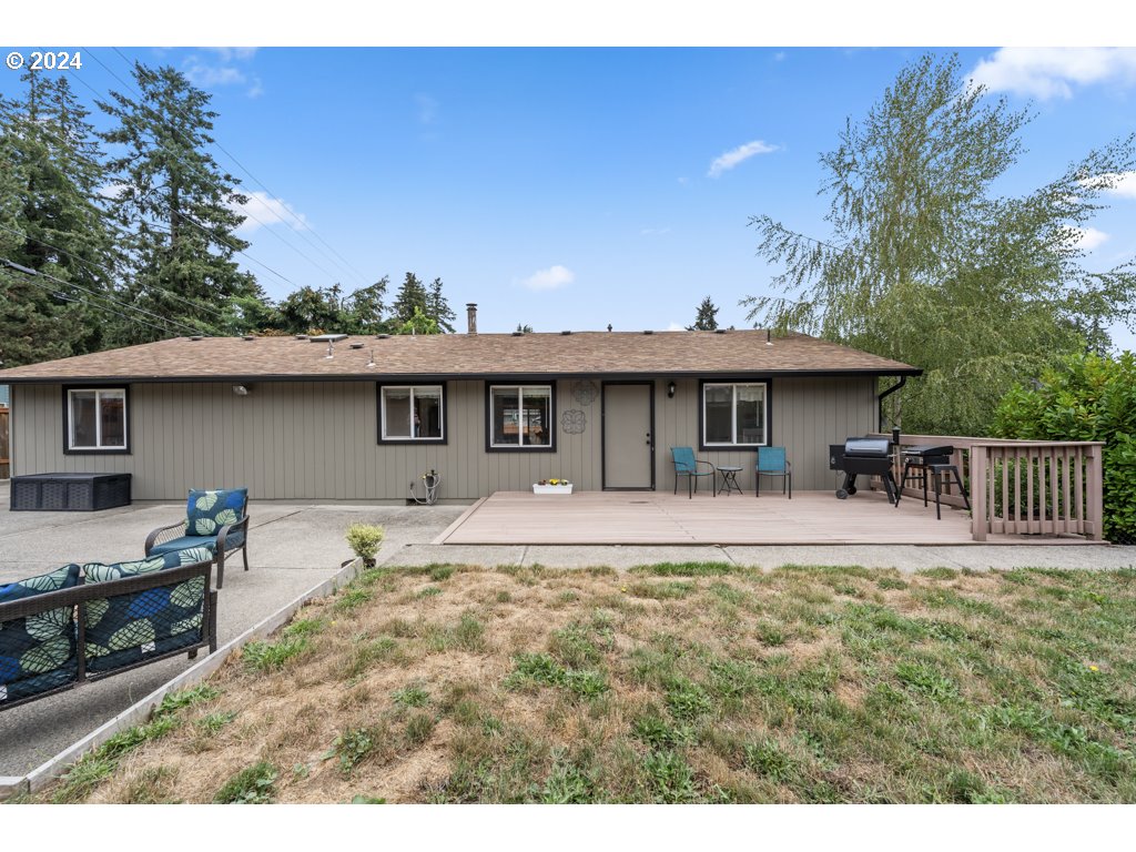 2369 SE WASHINGTON CT