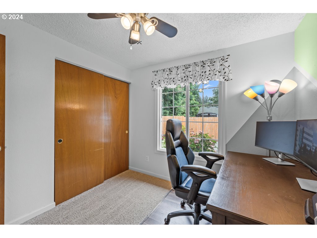 2369 SE WASHINGTON CT