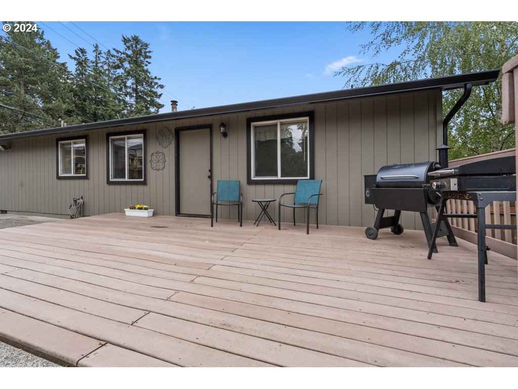 2369 SE WASHINGTON CT