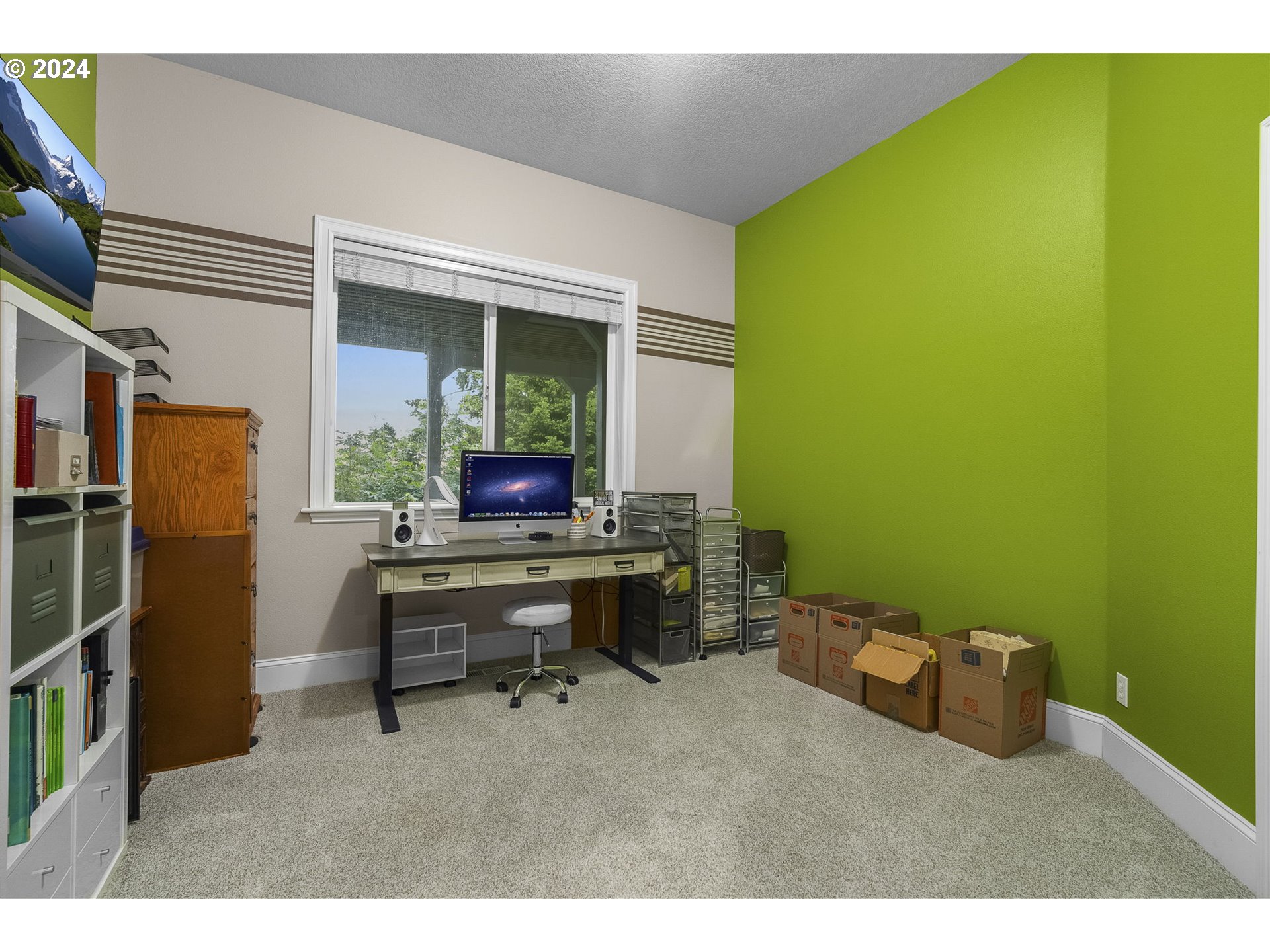 835 NW GRAND RIDGE DR