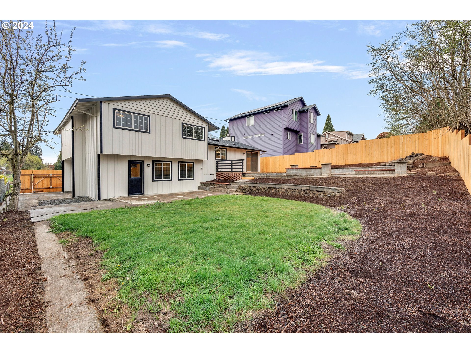 11684 SE LINWOOD AVE