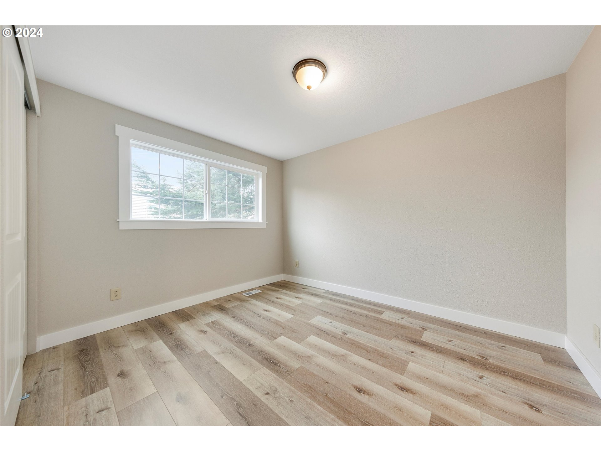 11684 SE LINWOOD AVE