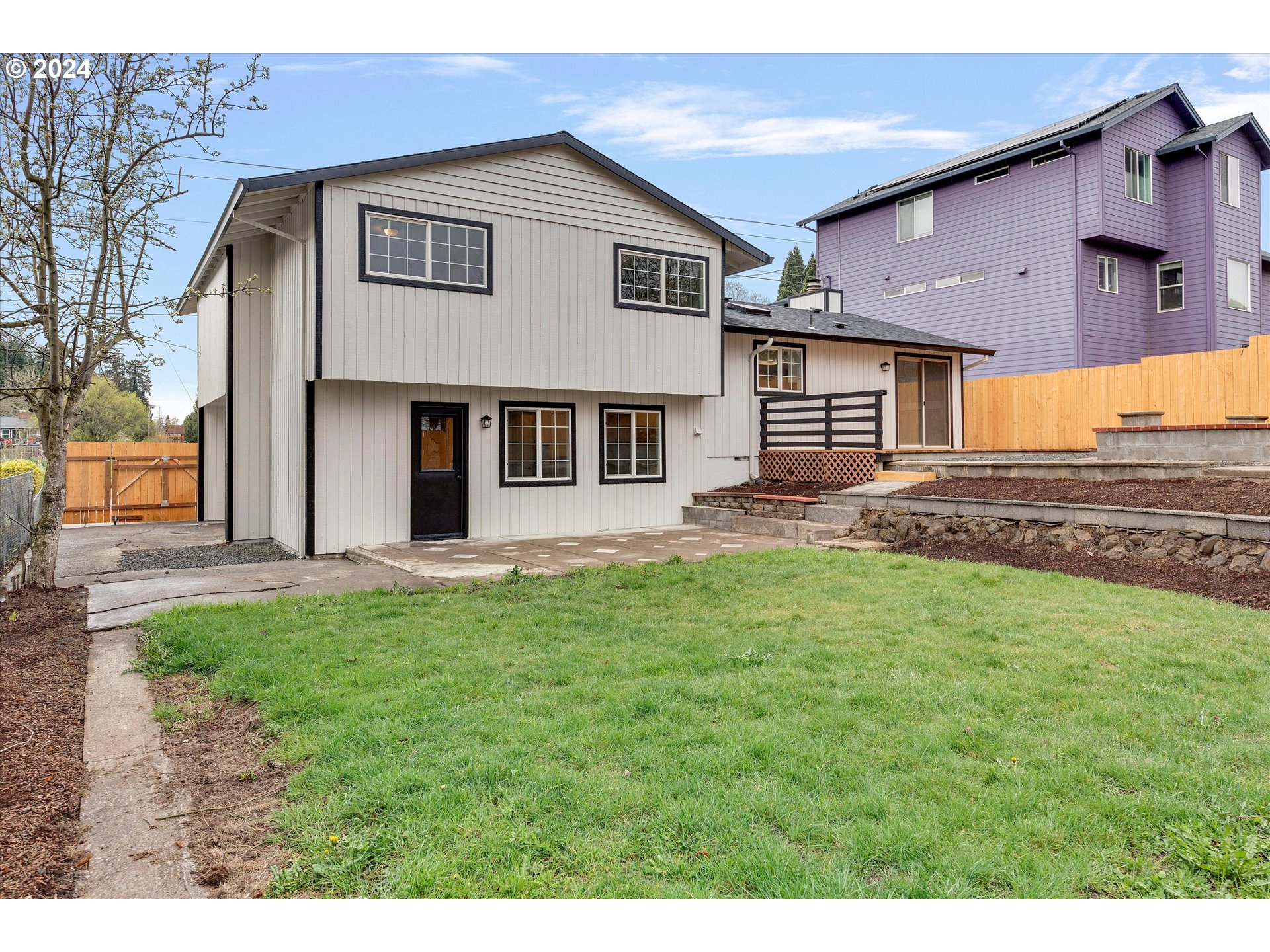 11684 SE LINWOOD AVE