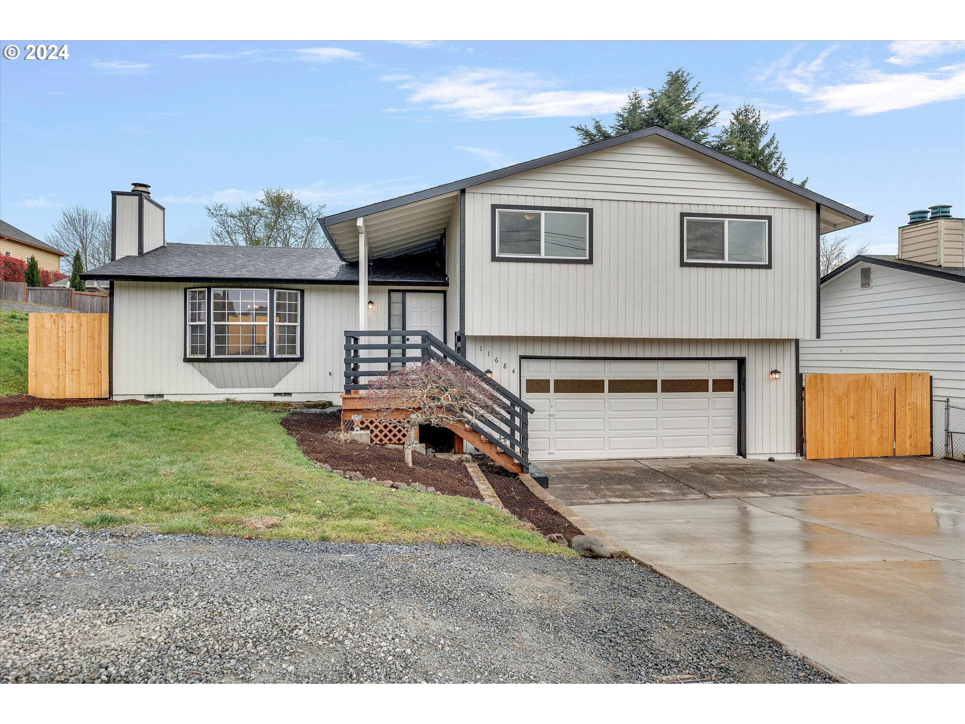 11684 SE LINWOOD AVE