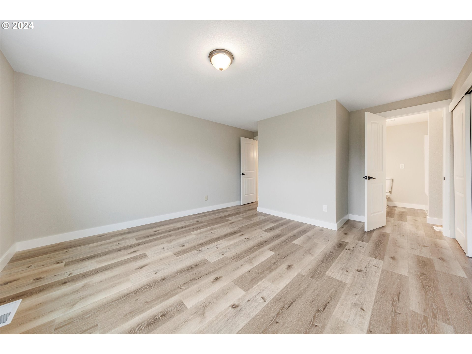 11684 SE LINWOOD AVE