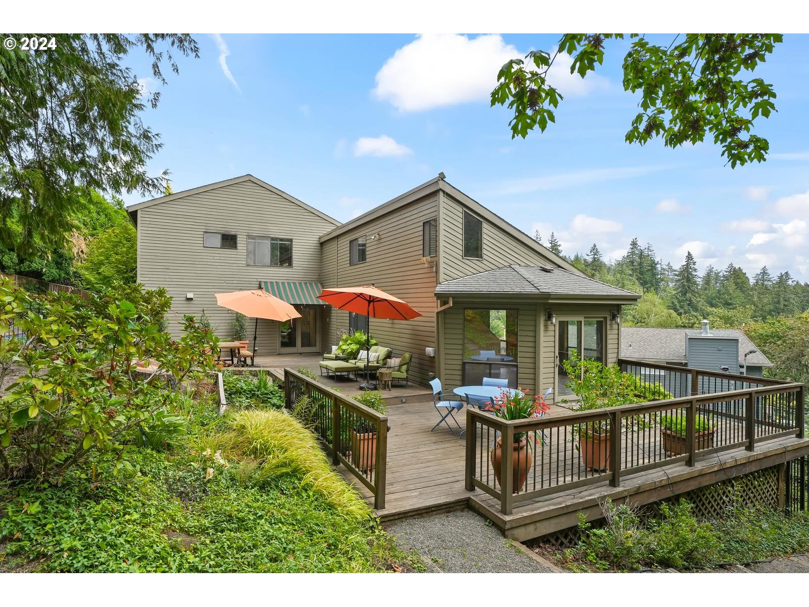 2845 SW BUCHAREST CT