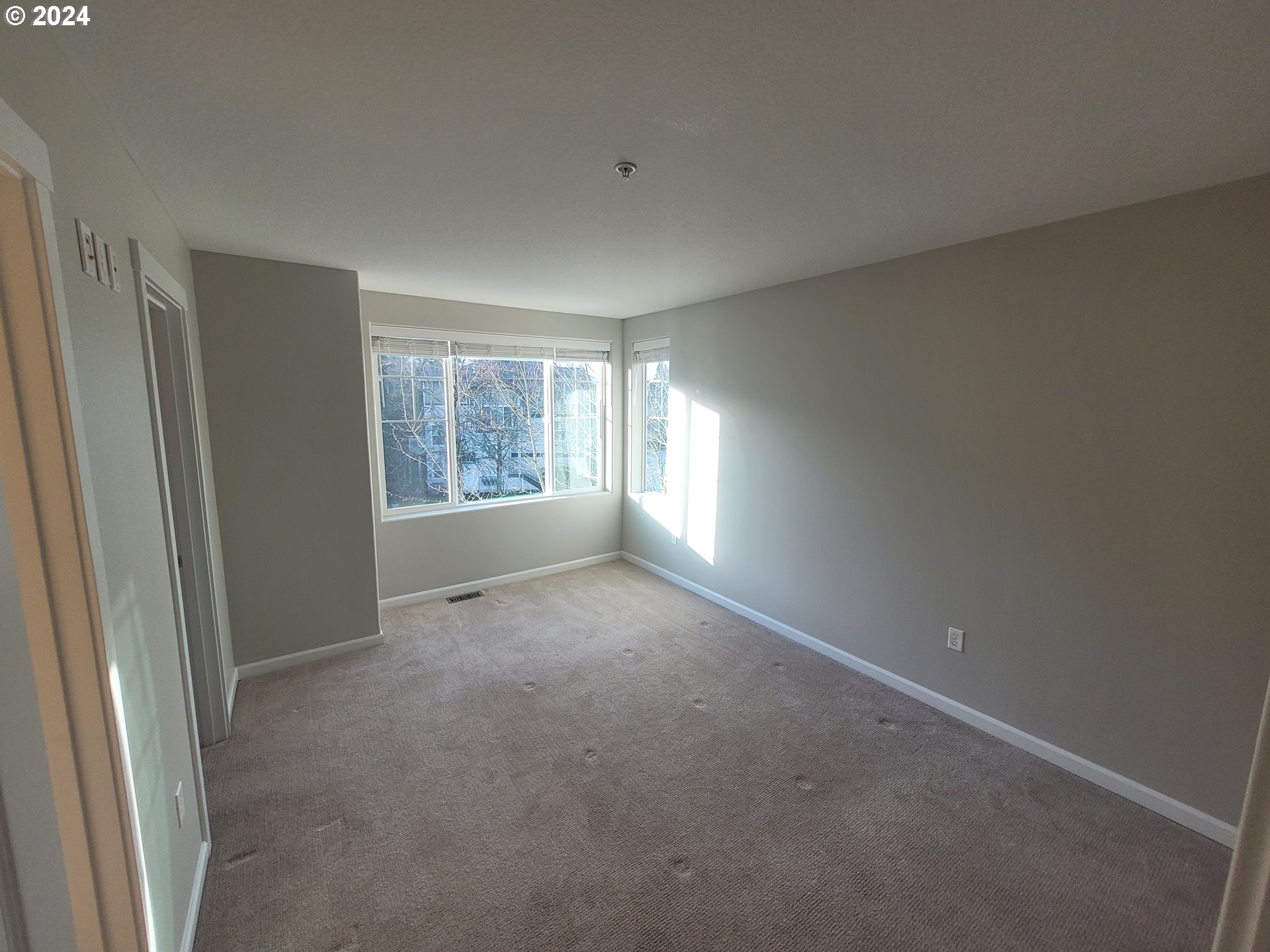 15350 SW MALLARD DR 101
