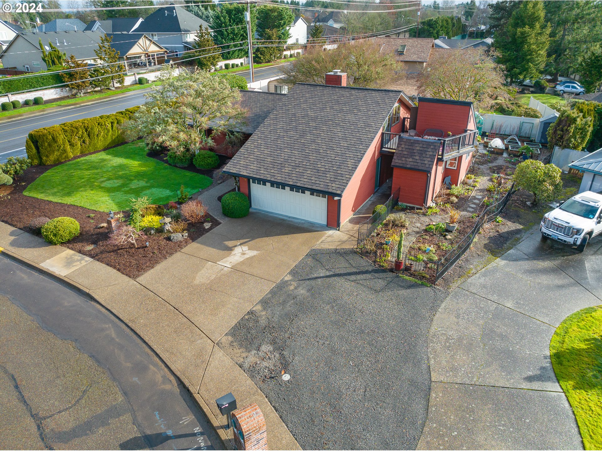 1200 NW GREENBRIAR PL