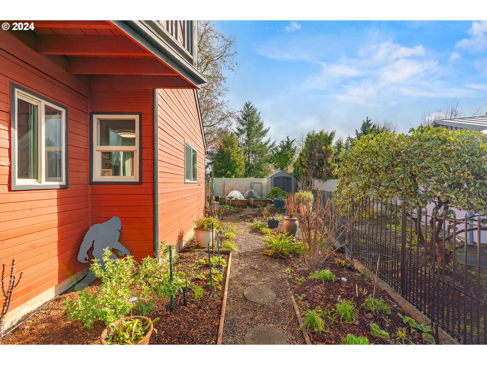 1200 NW GREENBRIAR PL