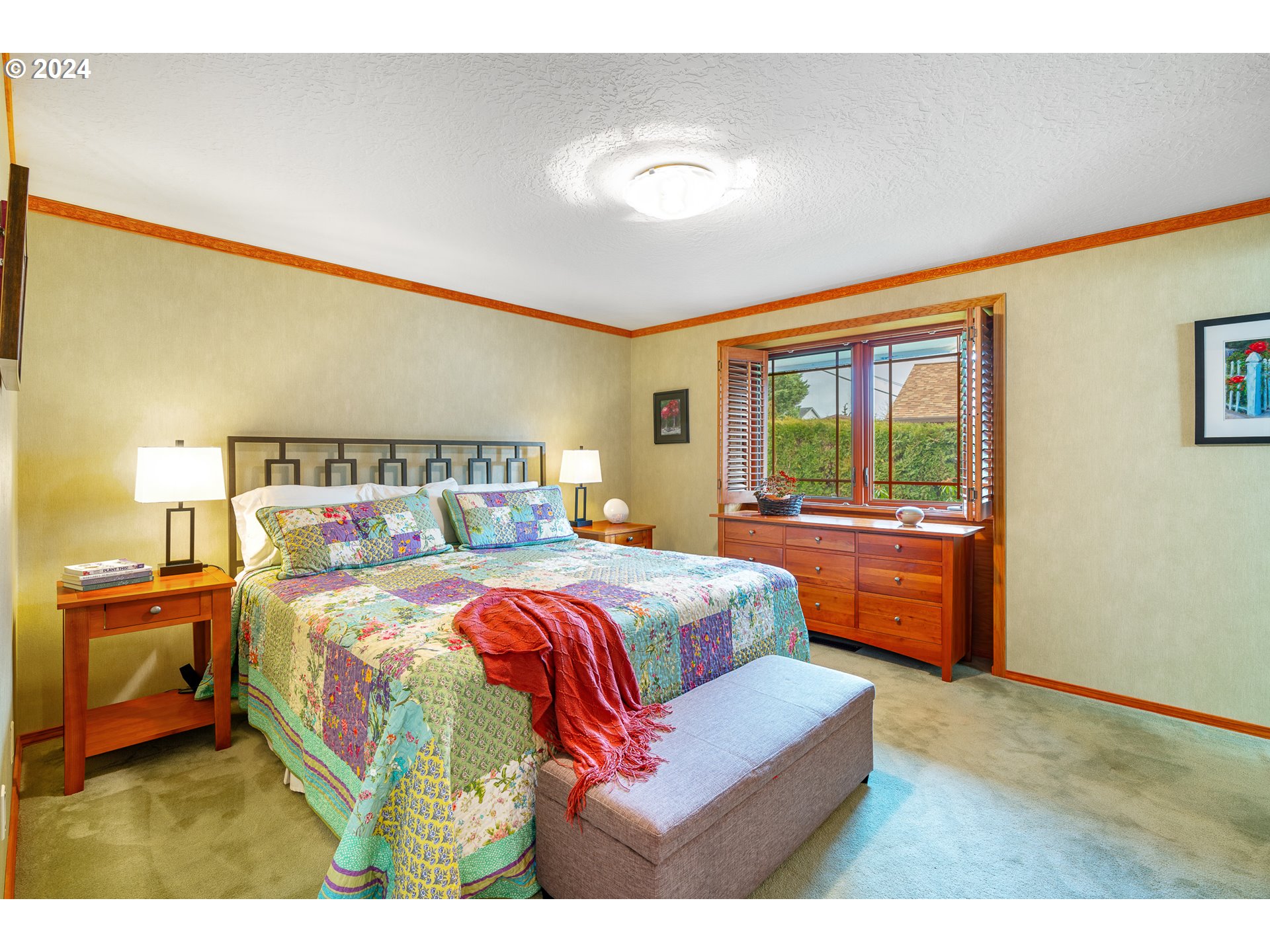 1200 NW GREENBRIAR PL