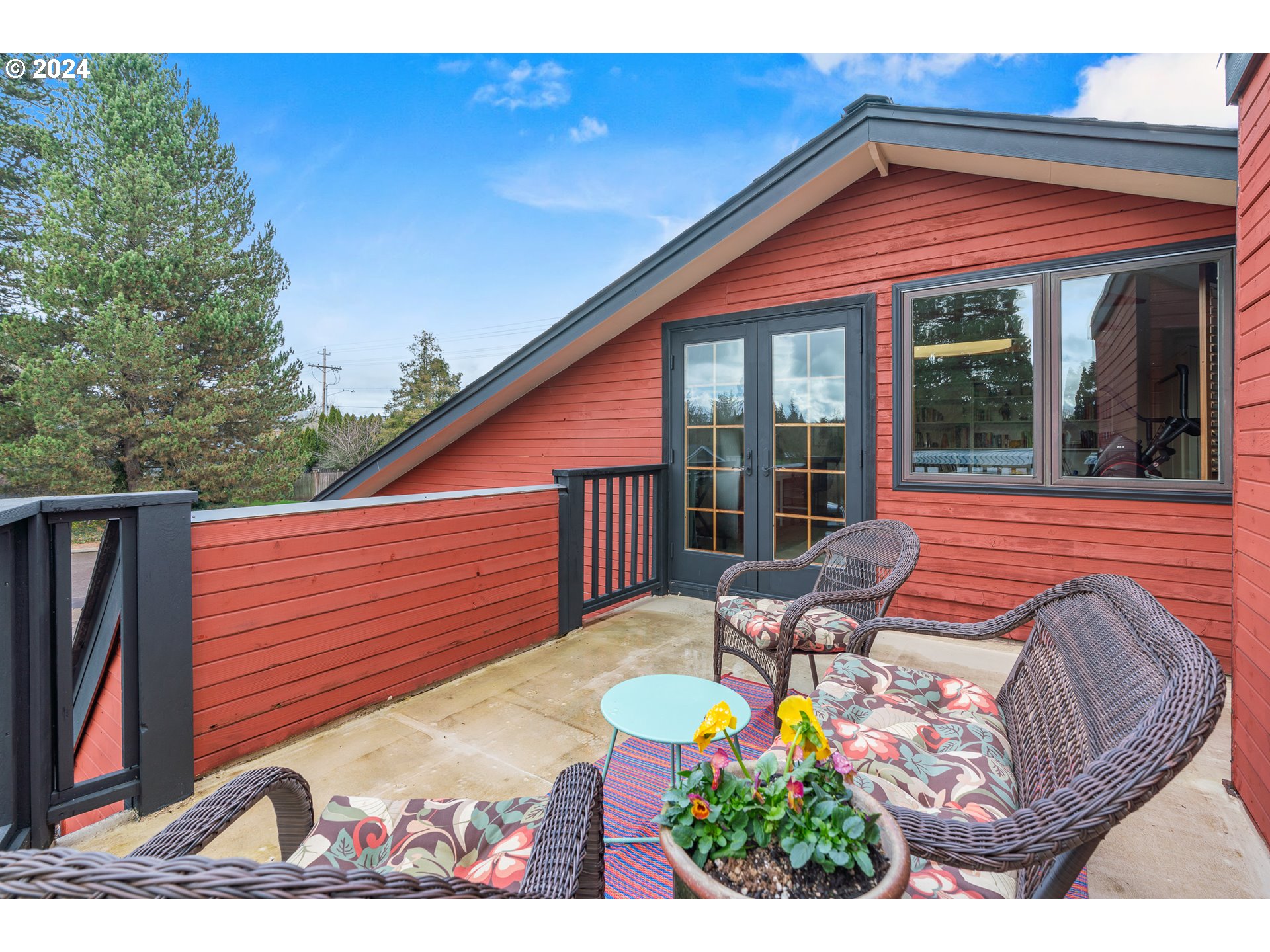 1200 NW GREENBRIAR PL