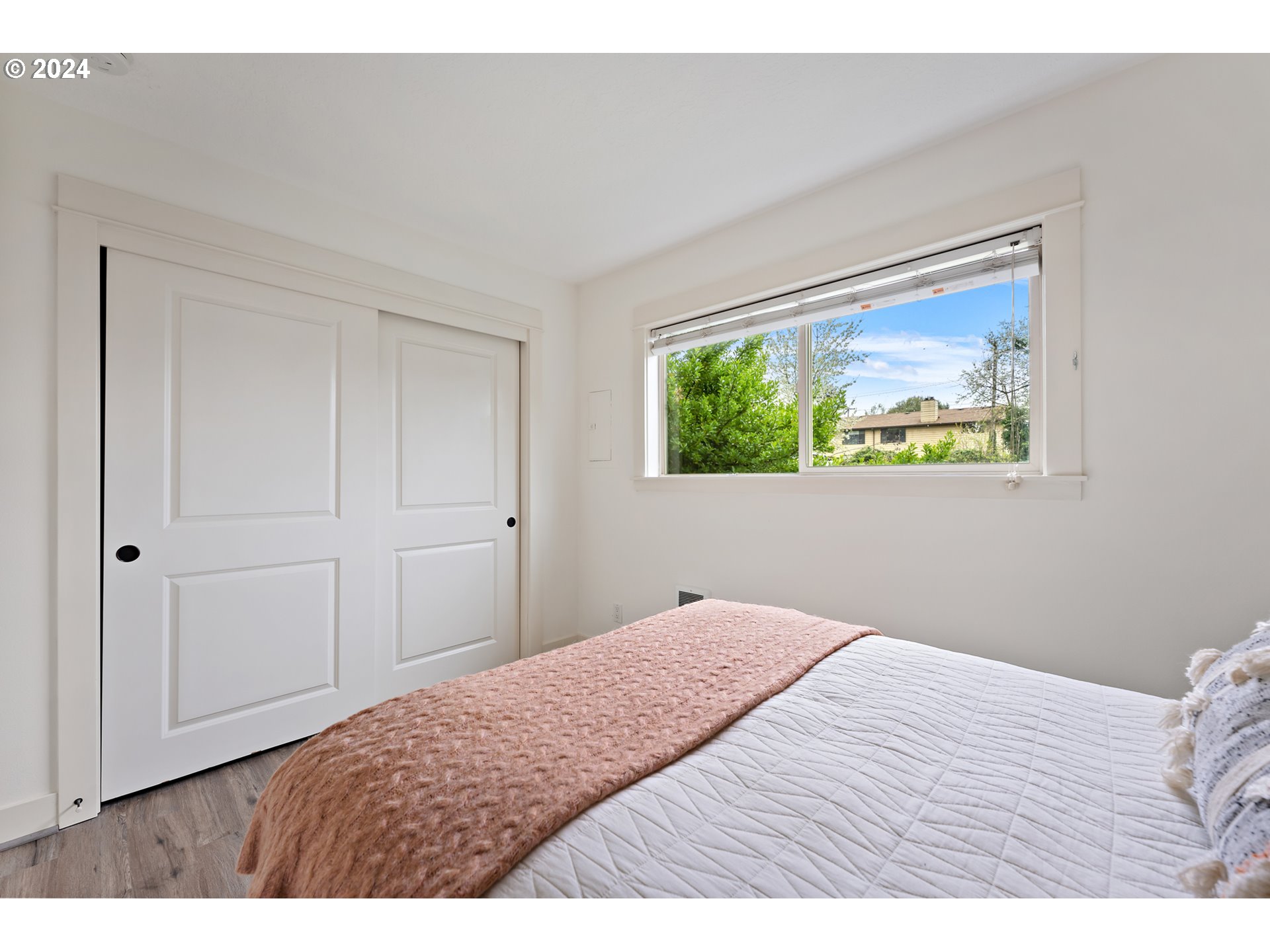 6912 N PHILADELPHIA AVE