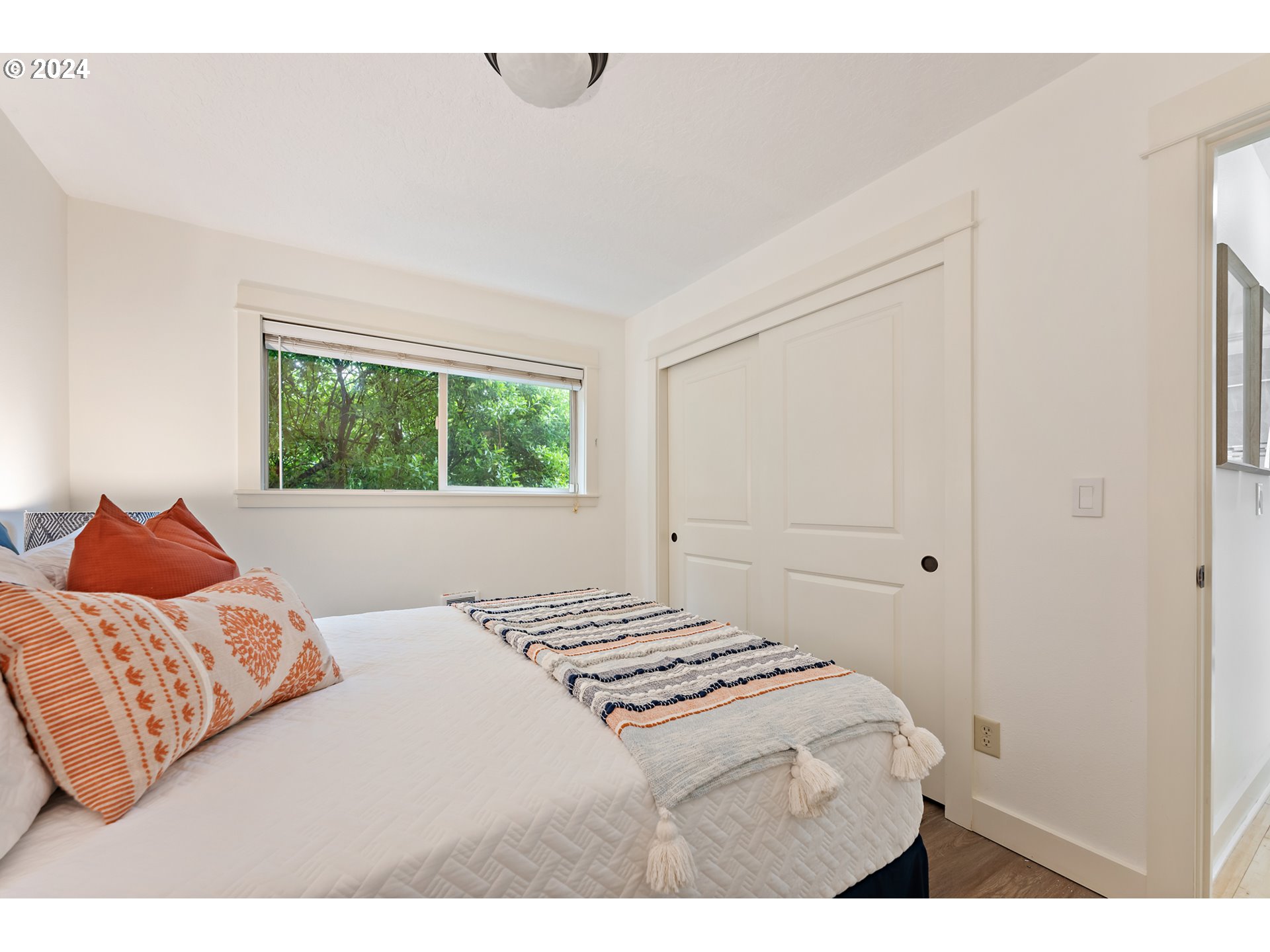 6912 N PHILADELPHIA AVE