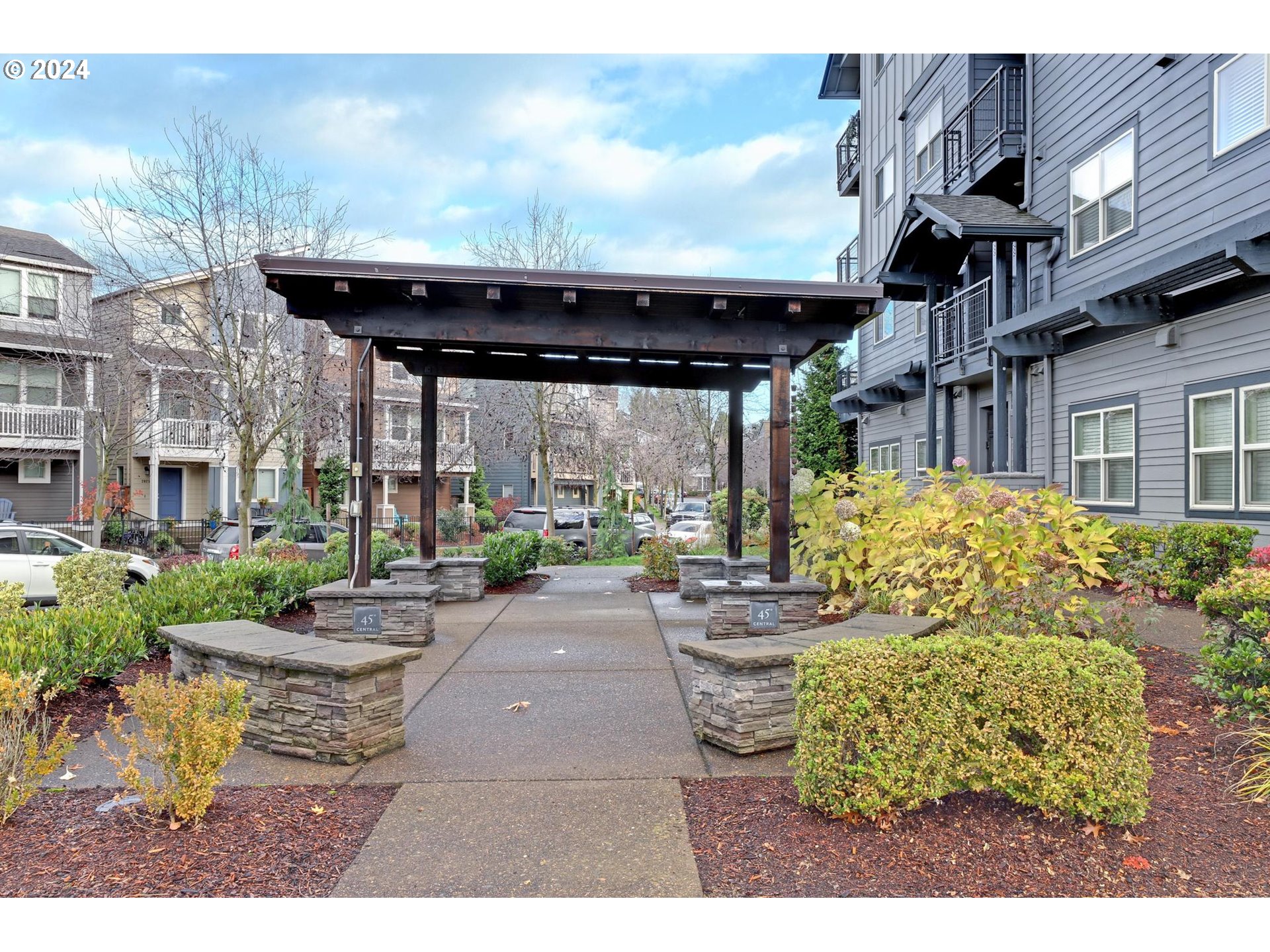 13925 SW MERIDIAN ST 302