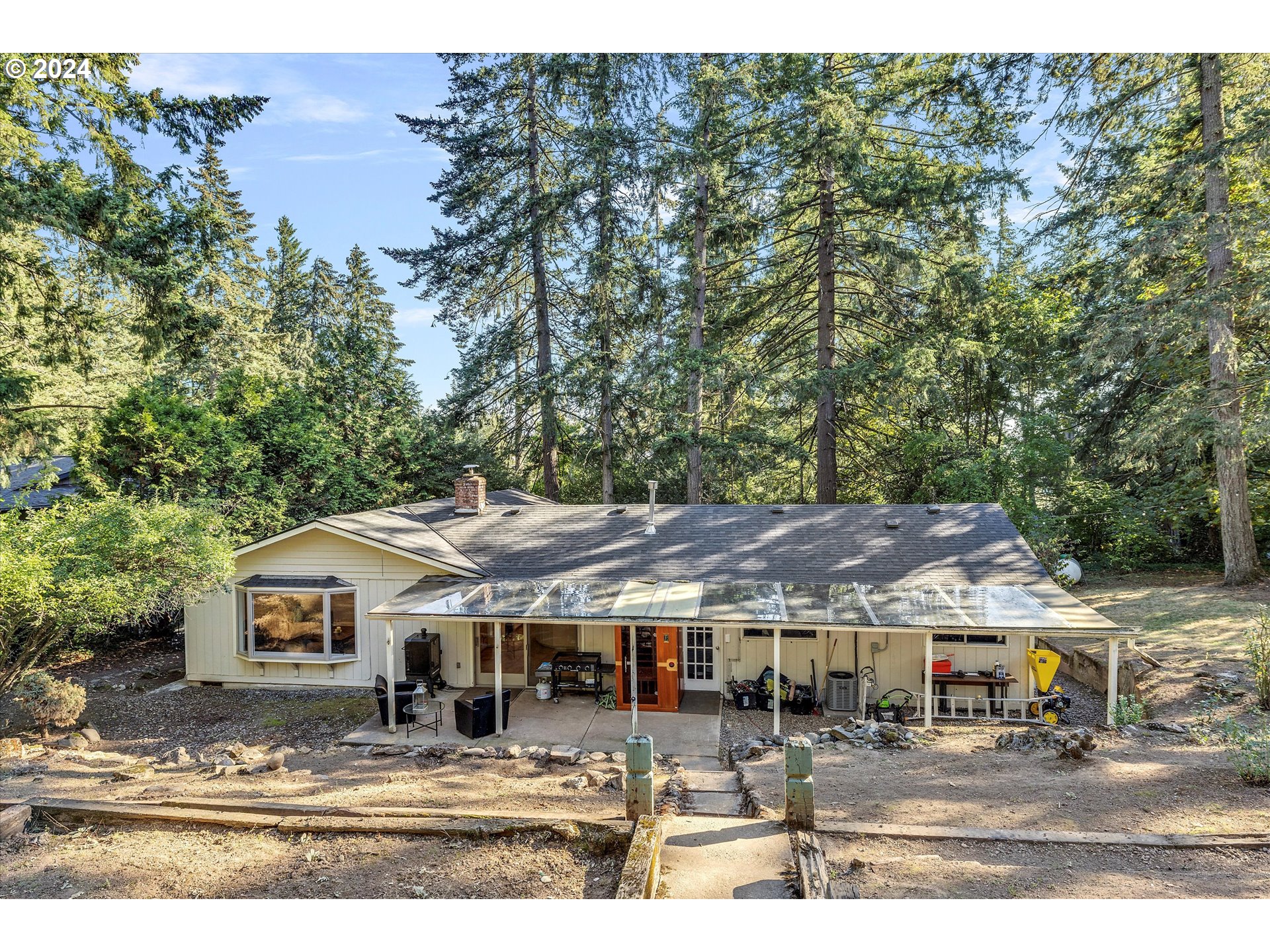 16811 S CREEKSIDE CT