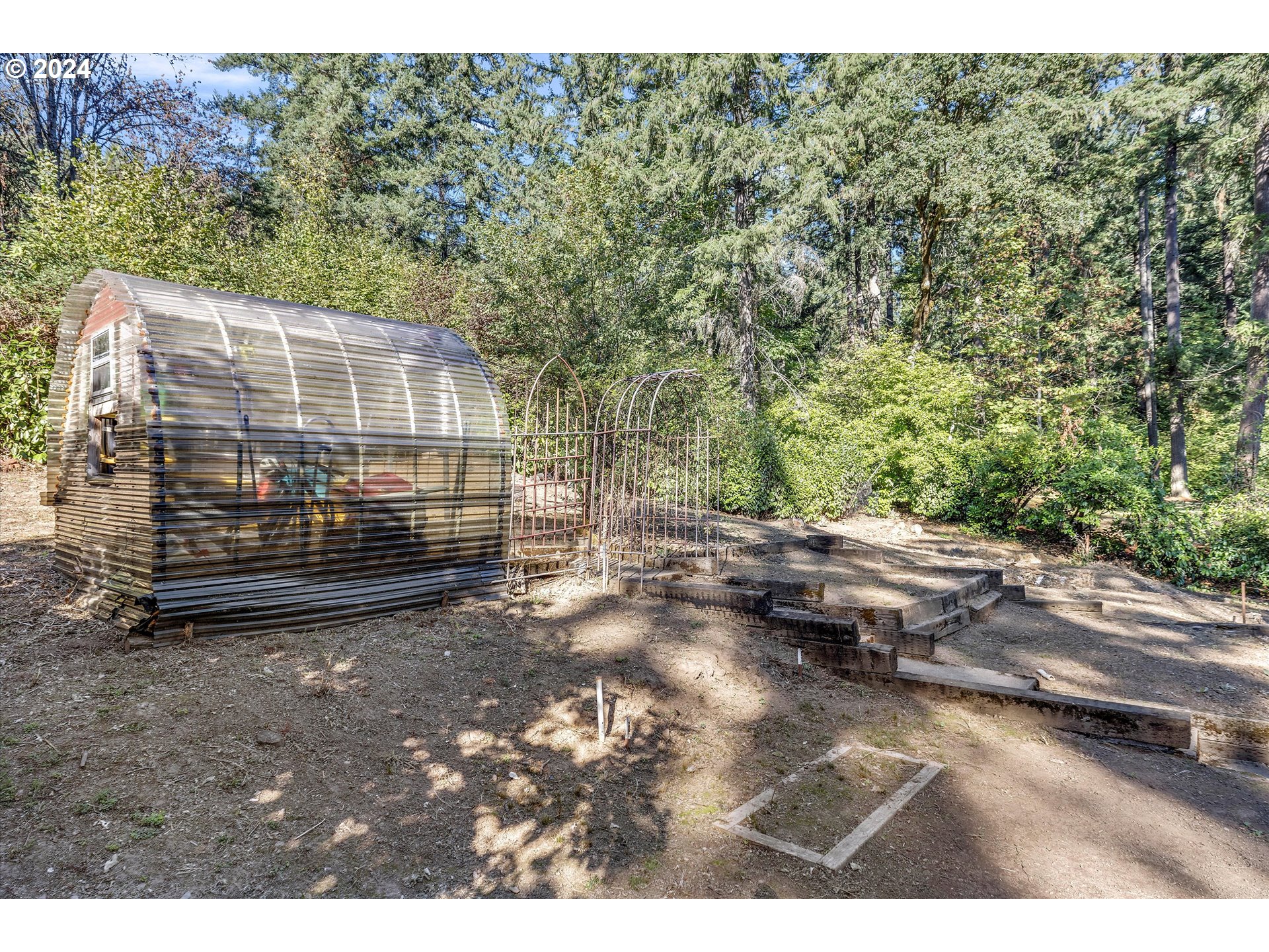 16811 S CREEKSIDE CT