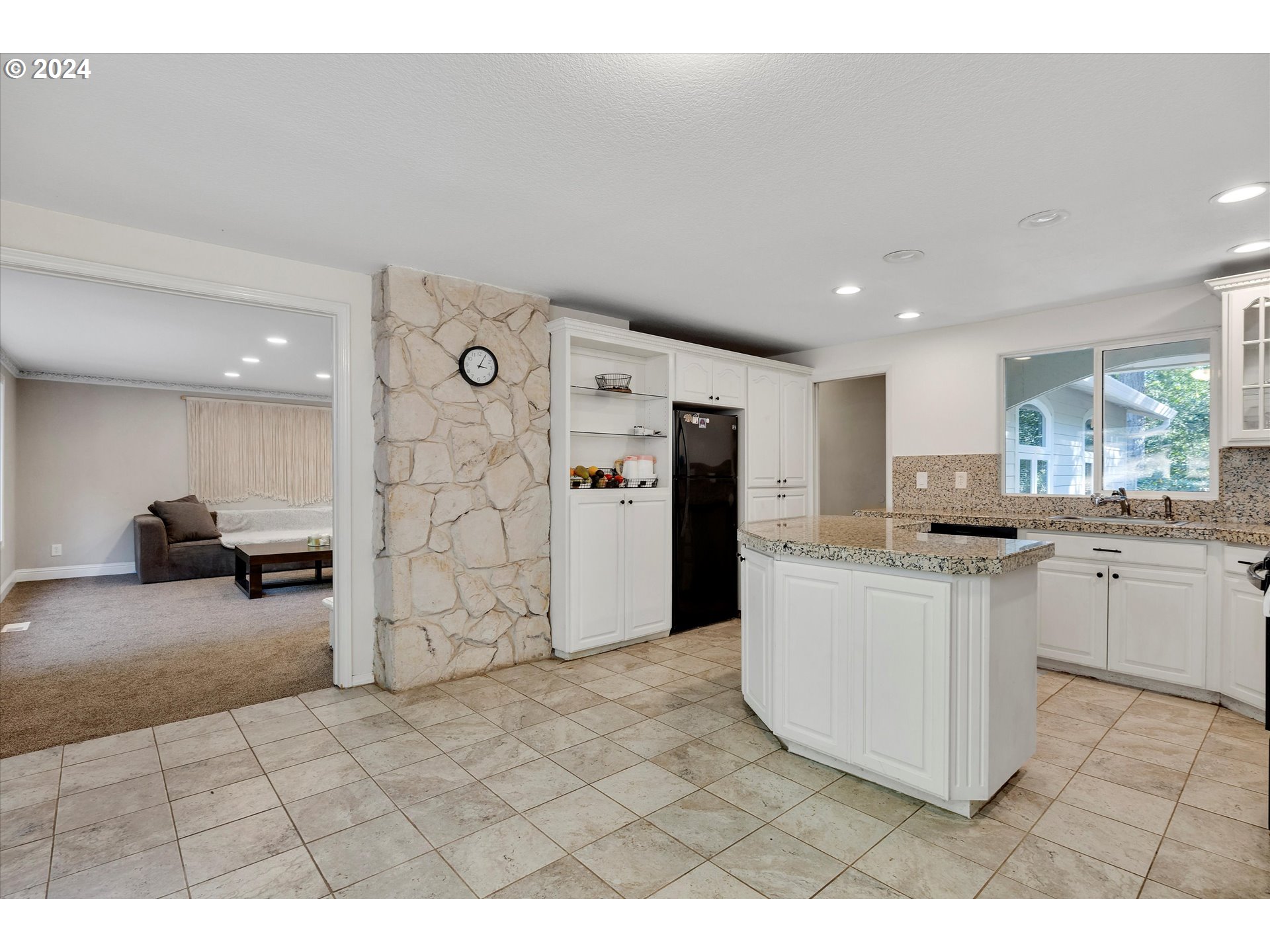 16811 S CREEKSIDE CT