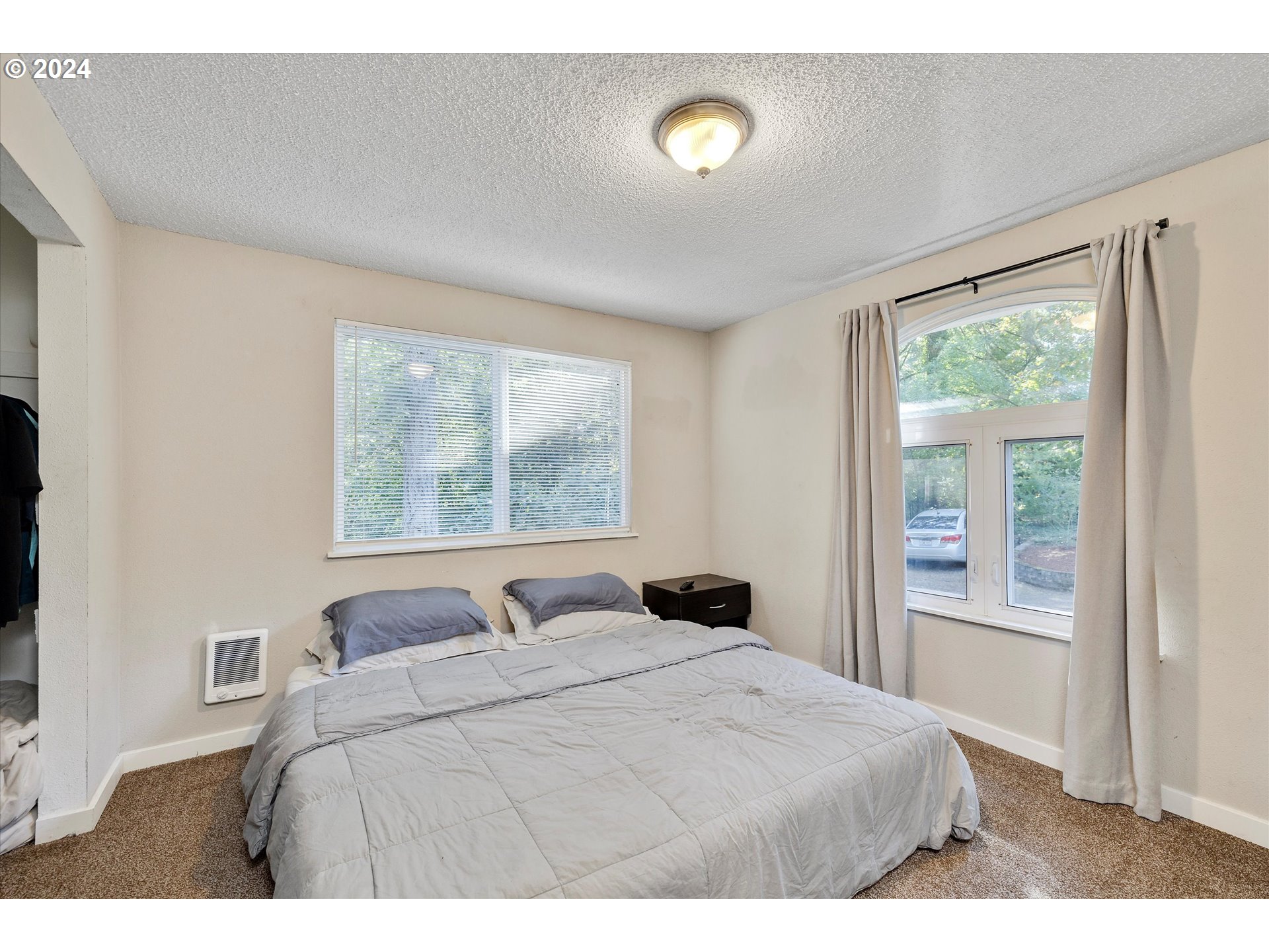 16811 S CREEKSIDE CT