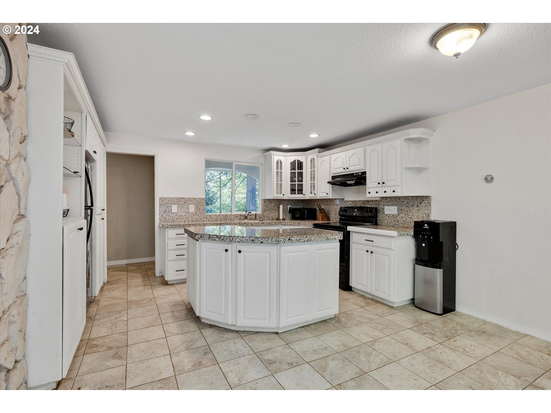 16811 S CREEKSIDE CT