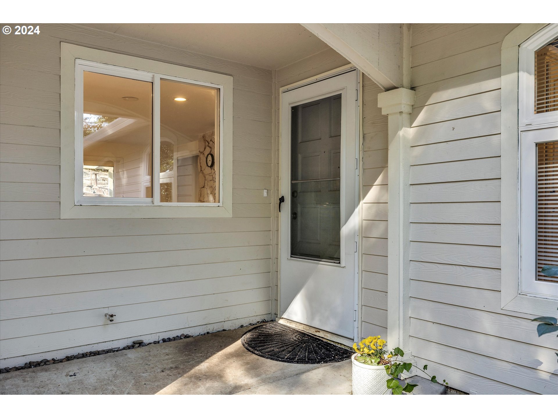 16811 S CREEKSIDE CT