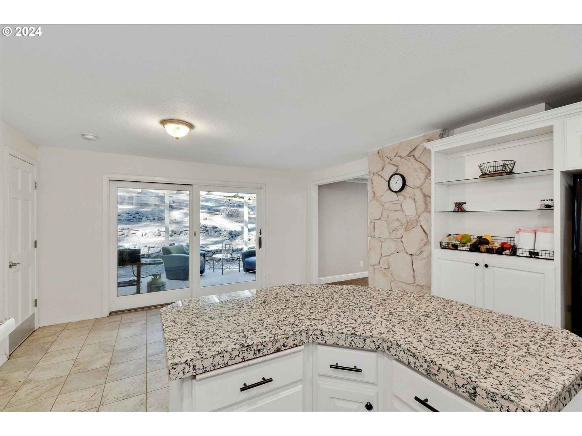 16811 S CREEKSIDE CT